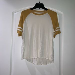 American Eagle t shirt